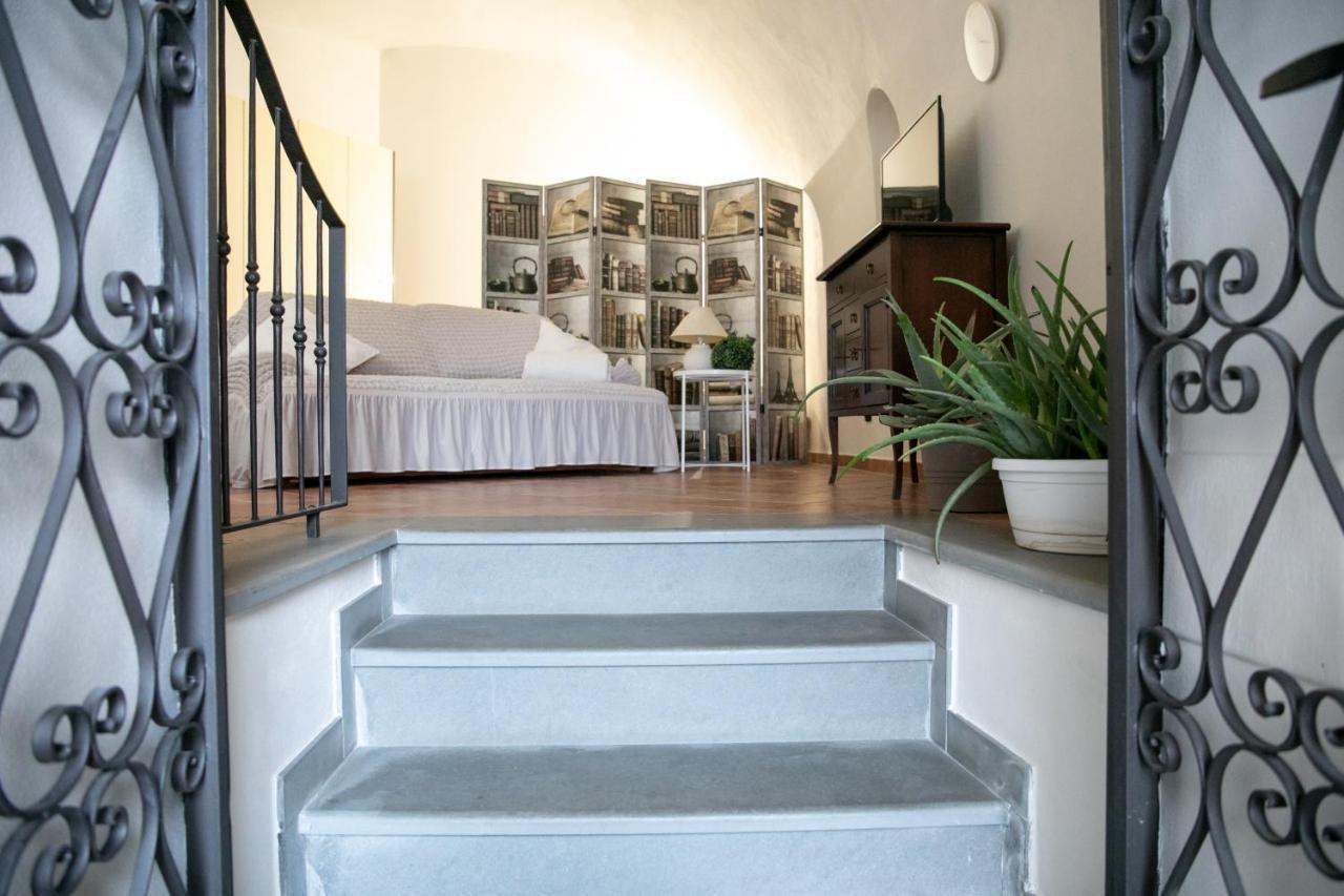 La Chicca Di Paola Apartment Lovere Bagian luar foto